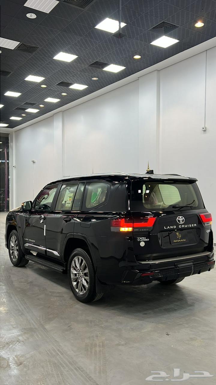لاندكروز فل كامل اسود للايجار64185636959106113