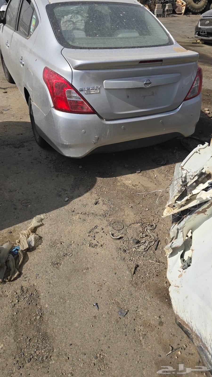قطع غيار نيسان صني 2014 الى 2018 مستعمل اصلي64172751247107110