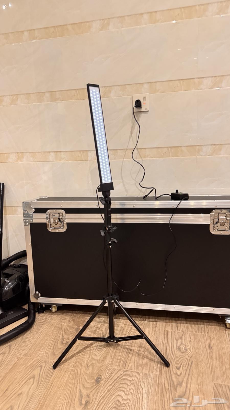 4-piece LED light for 200 SAR63957302864386110