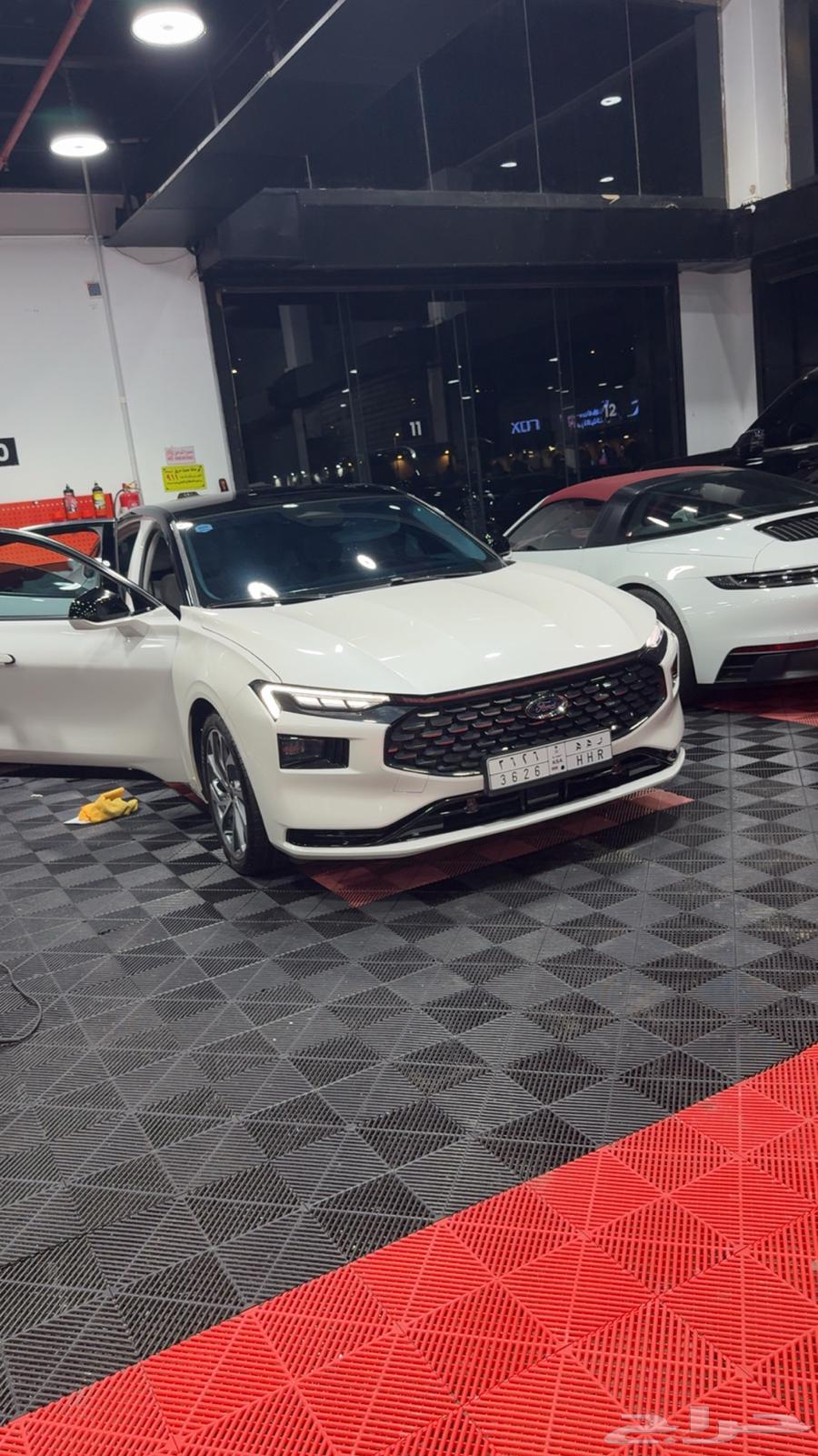 فورد توروس تيتانيوم فل كامل2023 للبيع او بدل لكزس 2016 وفوق64214878471297110