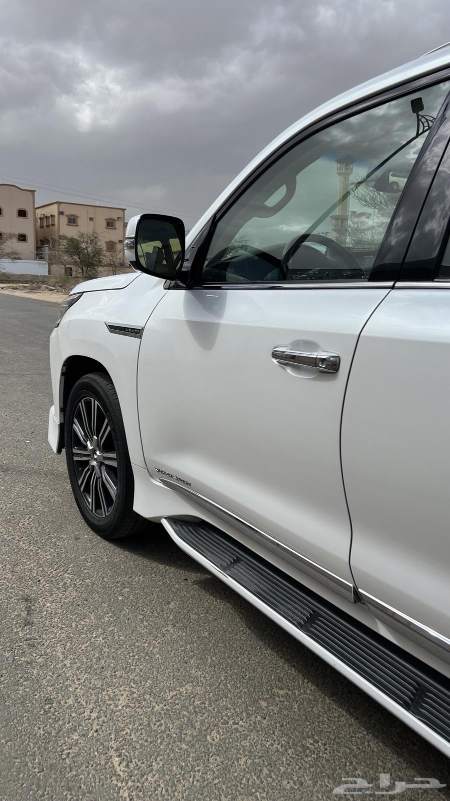 للبيع جيب لكزس 2018 فل كامل السوم 240 والبيع قريب64213746022657111