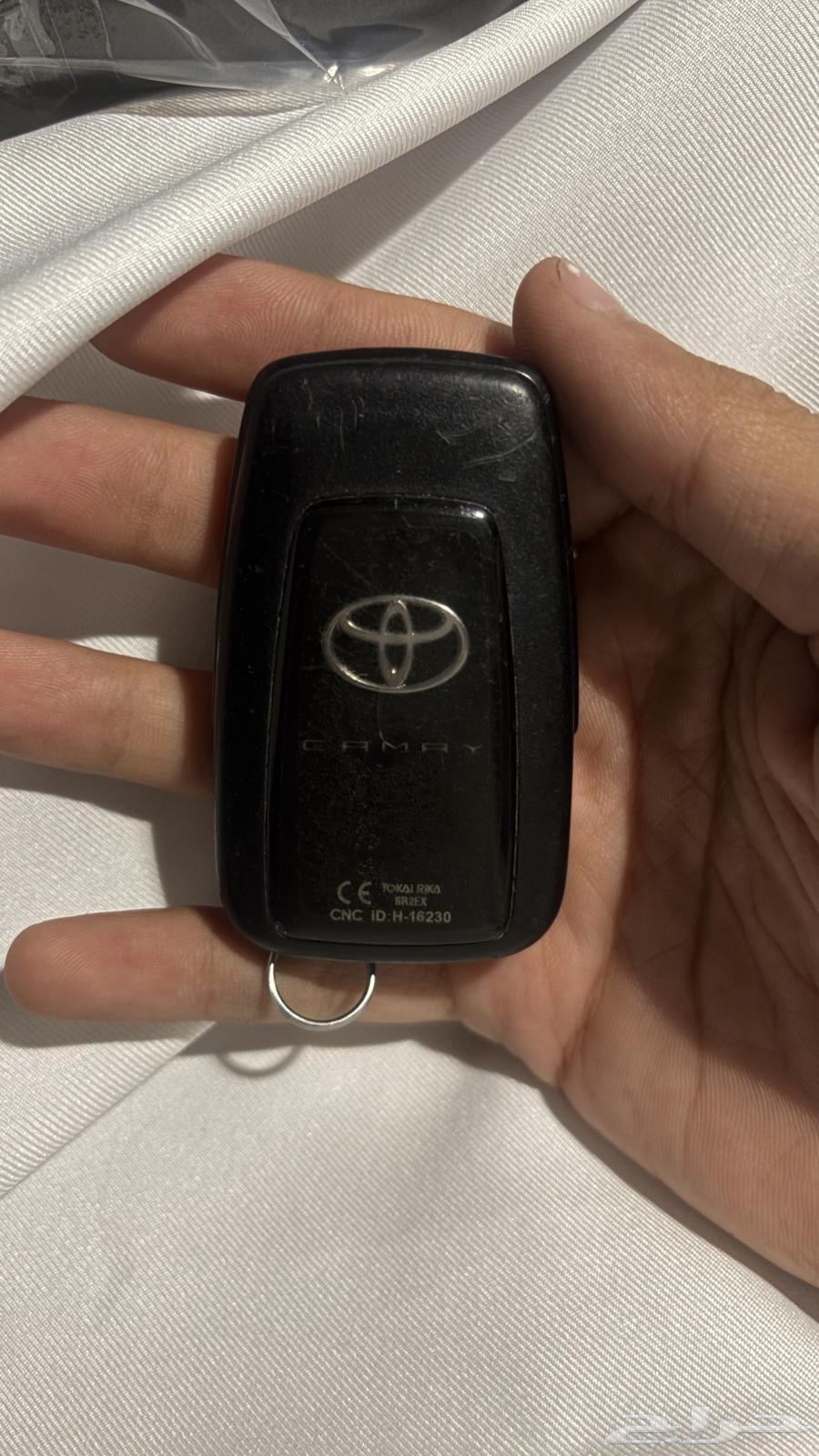 ريموت كامري من18الى23 للبيع64226905312898110