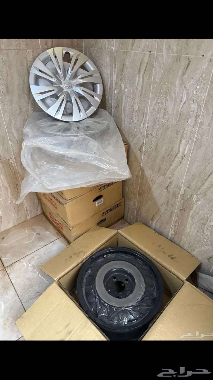 New 25 Camry, used only two days and sold for 90064227492342402110