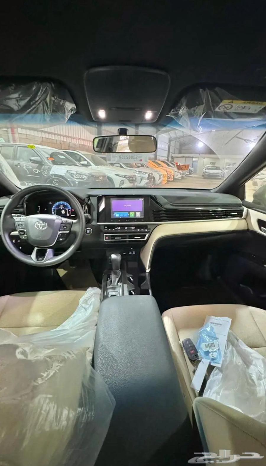 تويوتا كامري استندر بنزين64223749739394112