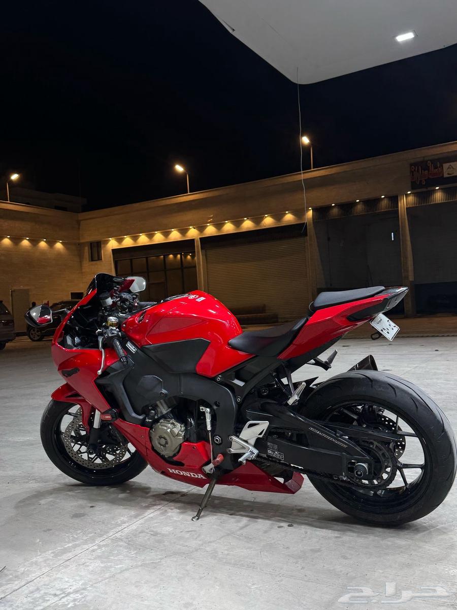 دباب هوندا 1000 RR موديل 201764220611354881113