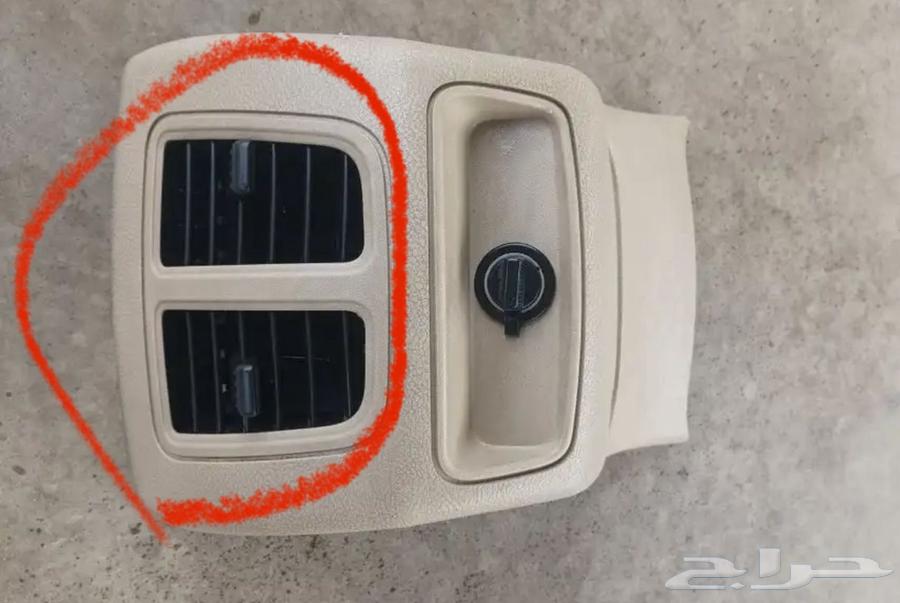 مطلوب ريش مكيف خلفي وغطاء الأكواب تورس64216042485763110