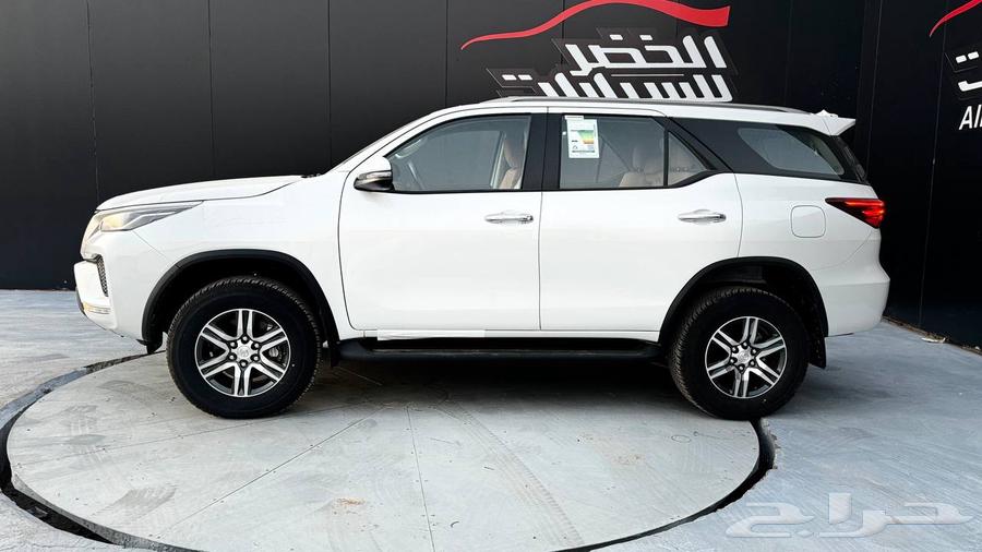 تويوتا فورتشنر بنزين 2025 لدى شركة عبدالمجيد الخضر64218539682689112