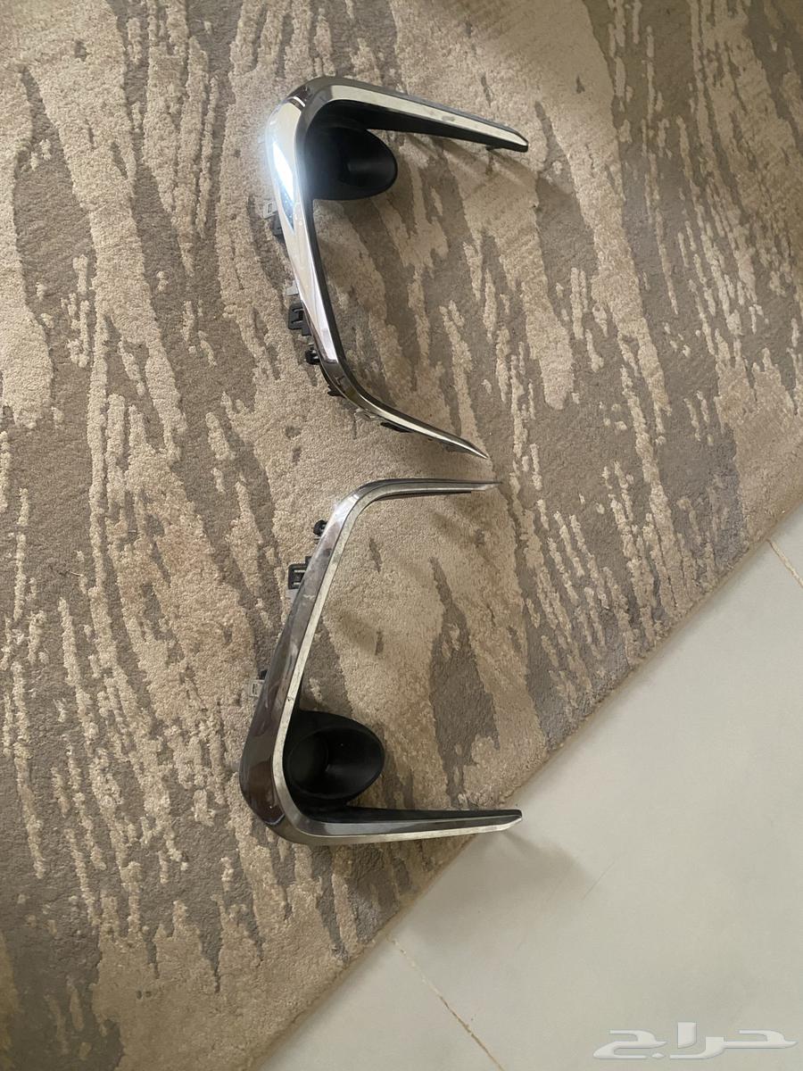 البيع قاعدة كشافات وكاله كورالا 202364210405108227112