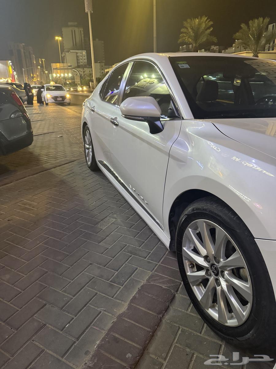 كامري 2019 للبيع اول مالك الى الان باسم البنك64228153755010113