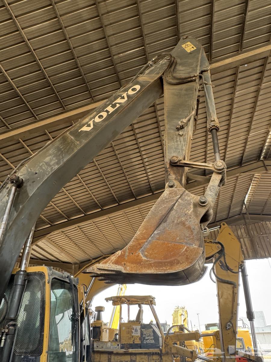 بكلين فولفو 201464214878616705114