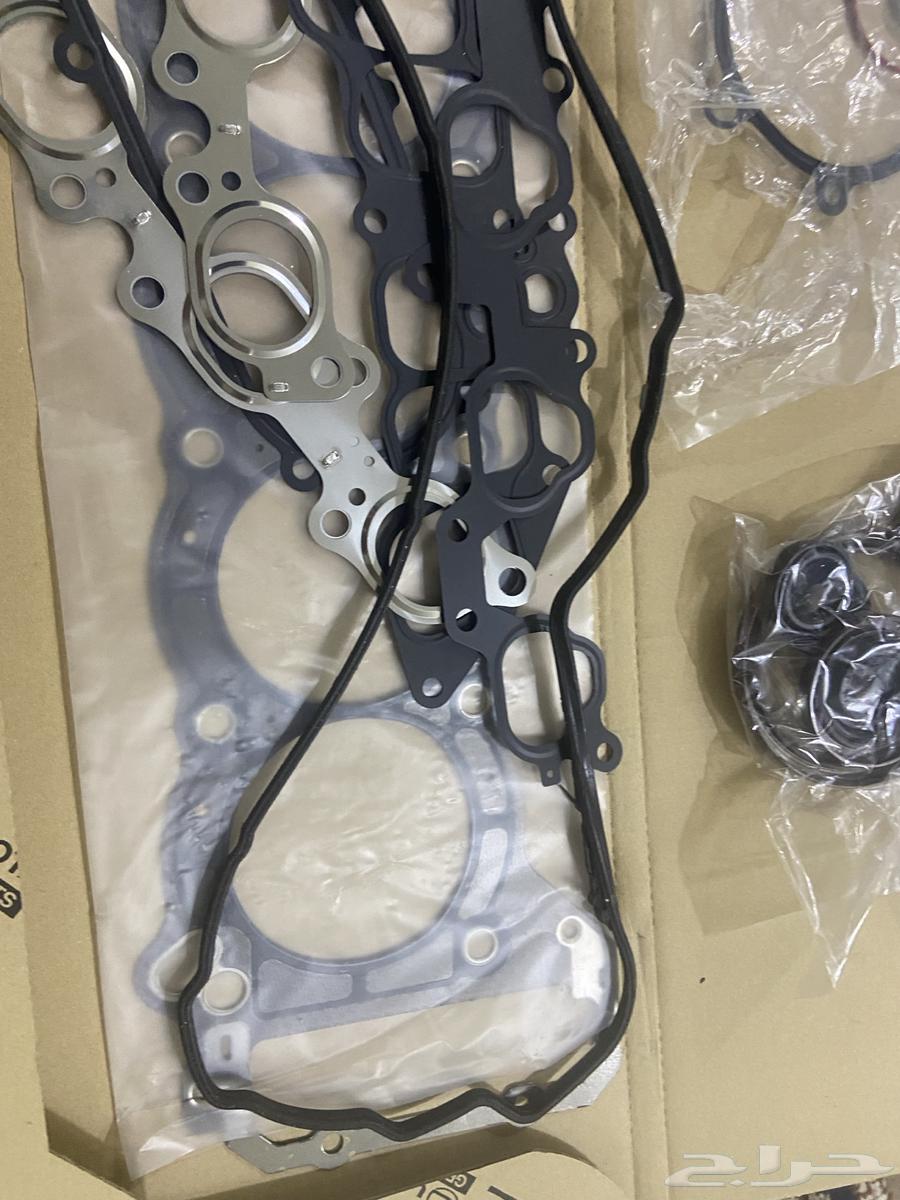 طقم قازقيتات وجلد لمكينة لاندكروزر V6 من موديل 2007 وتحت64221422438785114