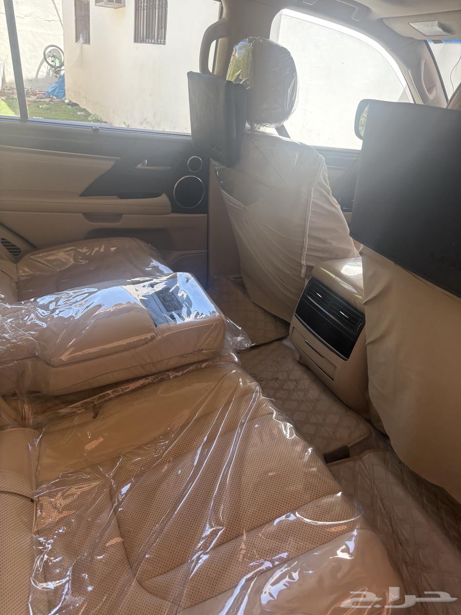 جيب لكزس 2019 LX نظيف64214878542851112