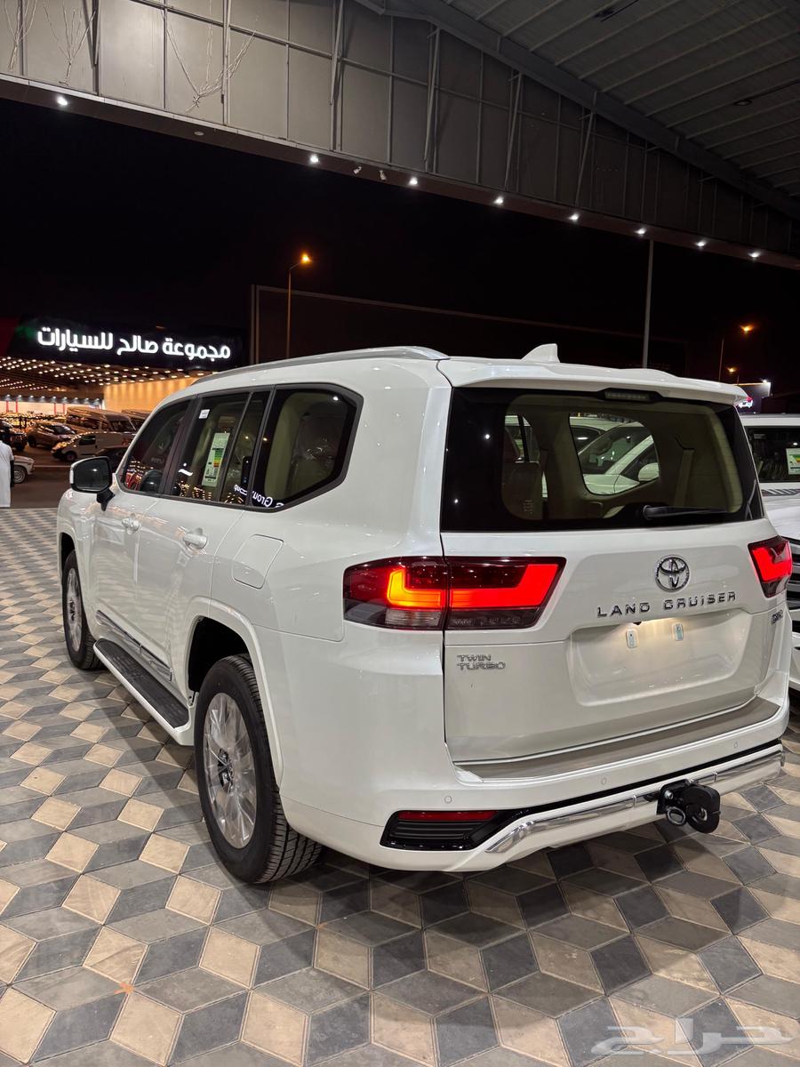 Toyota Land Cruiser GXR L4 2025 Full Option Saudi Version with Customs Card64216290642818113