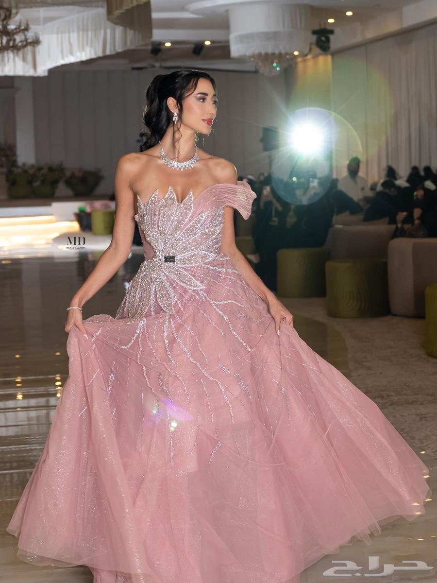 Pink dress for sale, new, worn only 5 hours63943337946497111