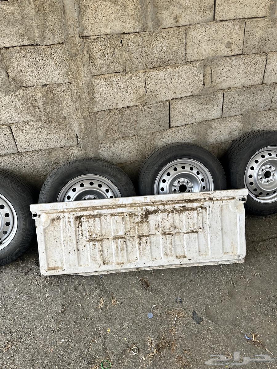 Toyota Hilux parts from 2006 to 2015, hood, rear door, and front fenders64213335197698113