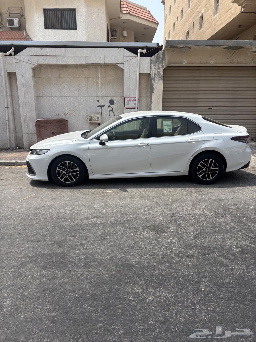 Camry LE.64211241095553114