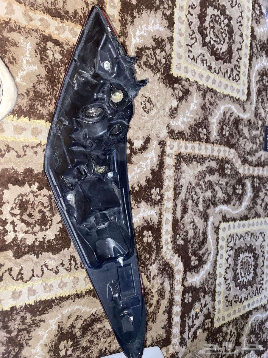 2024 rear camera module with lens crack but functional, no issues64227105836033111