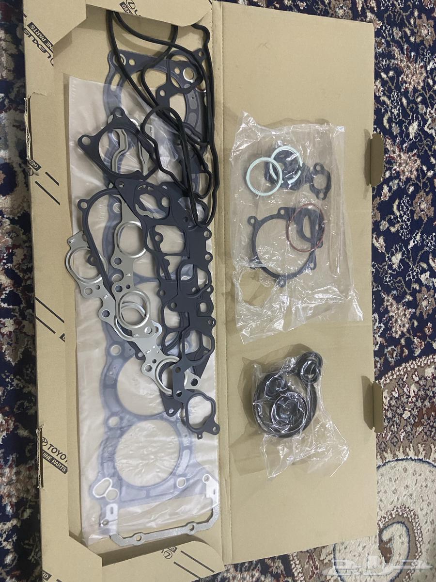 طقم قازقيتات وجلد لمكينة لاندكروزر V6 من موديل 2007 وتحت64221422438785110