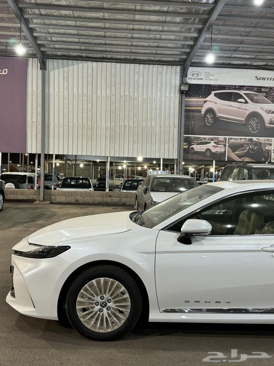 2025 Camry LE Hatchback64217223025283113