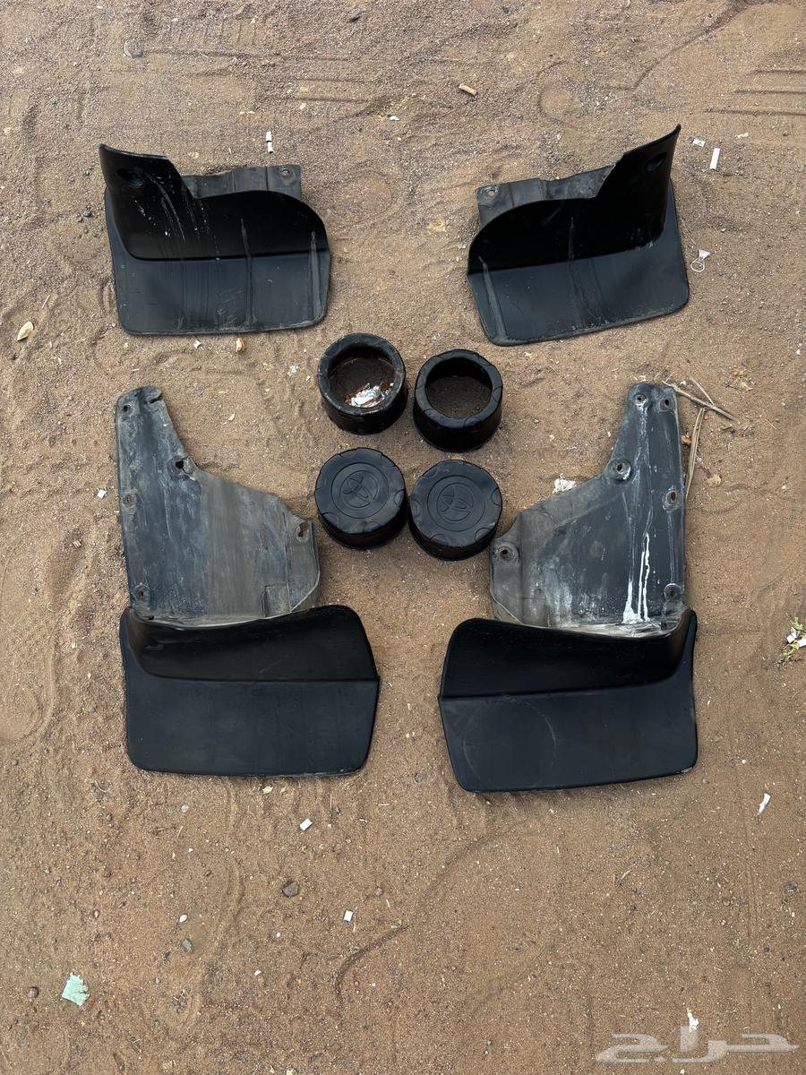 نسافات واكواب لاندكلوزر من 98 الى 764209948747778110