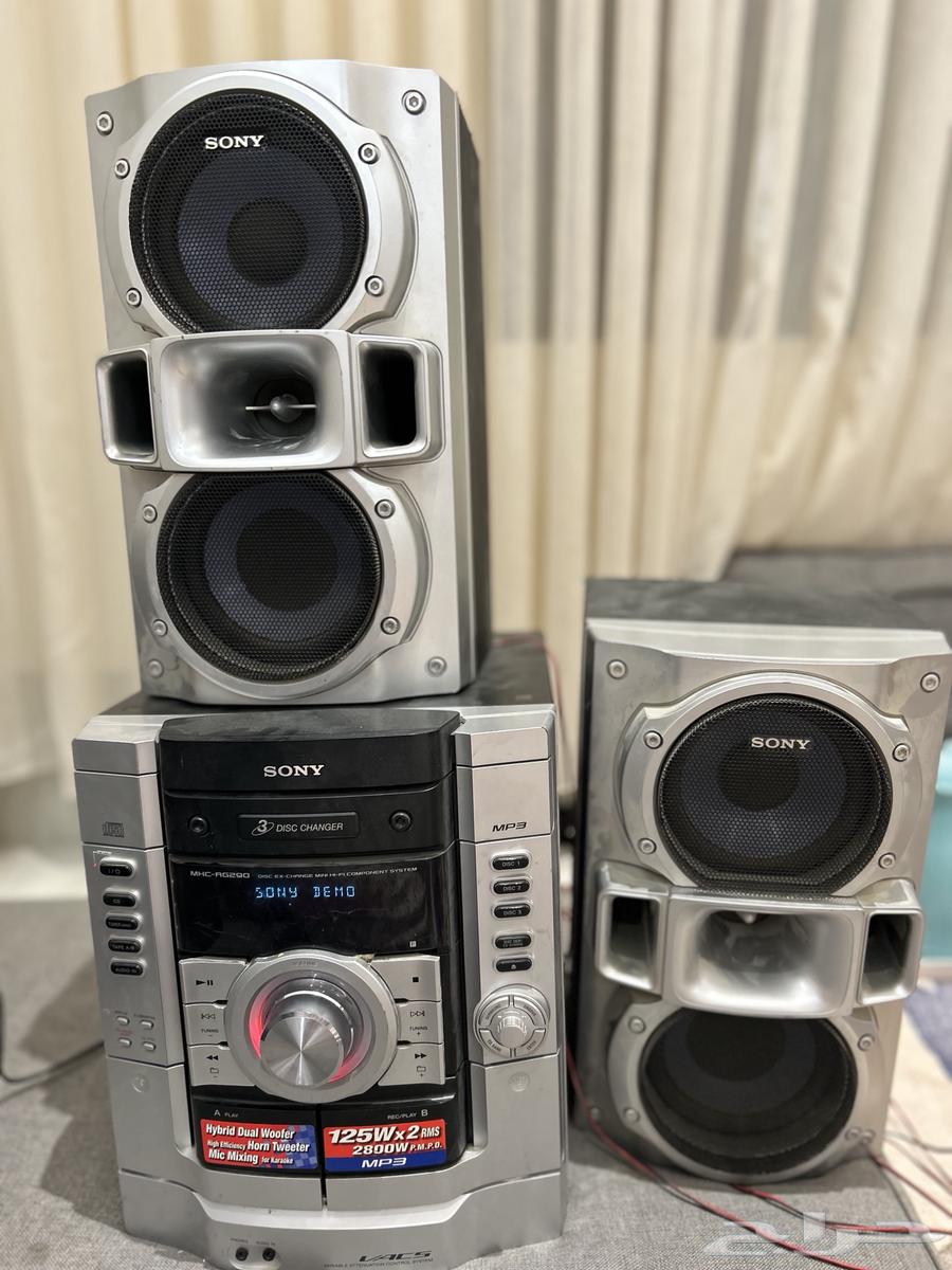 مسجل نظيف سماعتين كبار ومدخل كاسيت 2وسي دي 3بحاله ممتازه جد64223770597250110