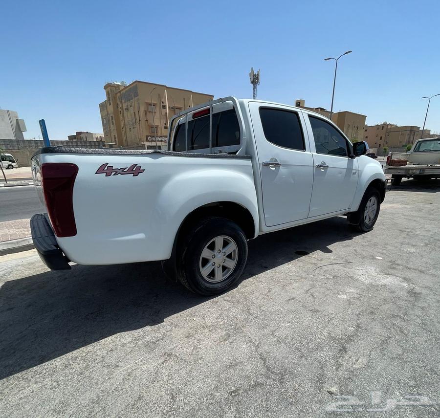 Isuzu D-Max Double64227492413187112