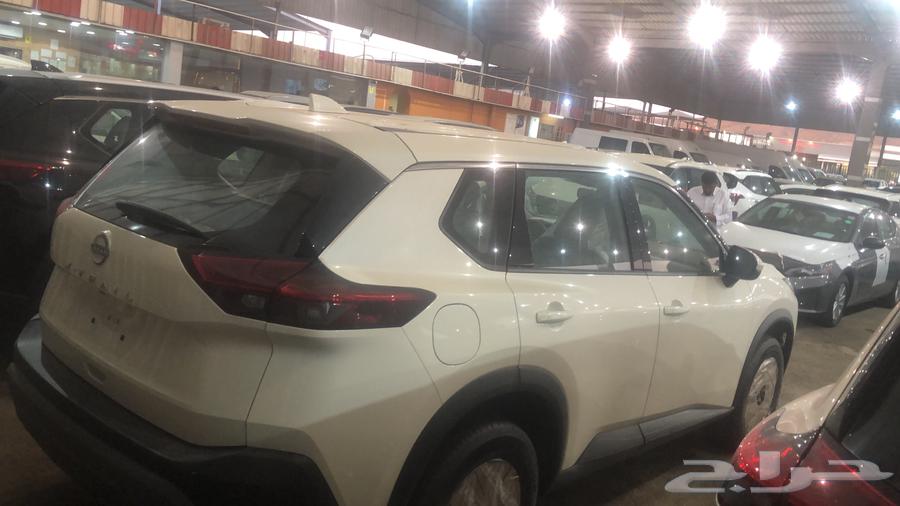 نيسان اكس تريل استندر S بدون دبل 5 راكب موديل 202564213769090051112