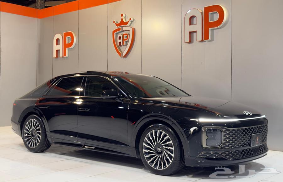 Azera 2025 (Caligraphy) top meter category, only 5 thousand in condition64218136351618111