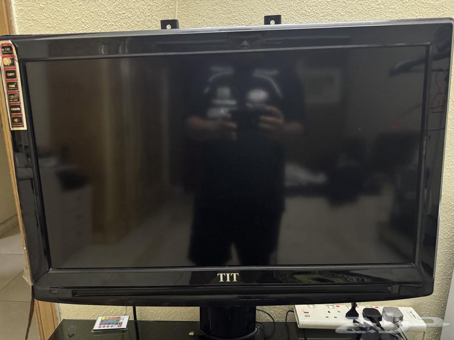 4 screens and 2 extenders, screen price 200, extender price 15064226905273857111