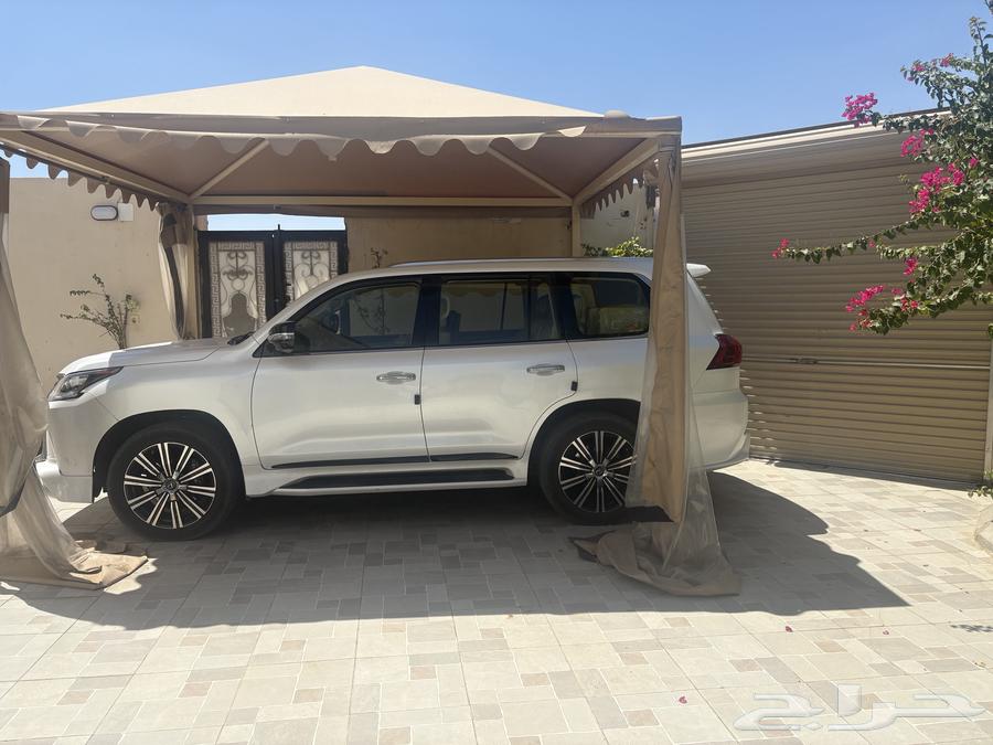 جيب لكزس 2019 LX نظيف64214878542851110