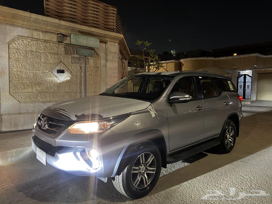 سياره فورتشنر 6 سلندر للبيع ممشى 85 الف دبل64221863586434110