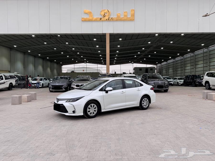 تويوتا كورولا 2023 ابيض ( تم البيع )64227492422018110