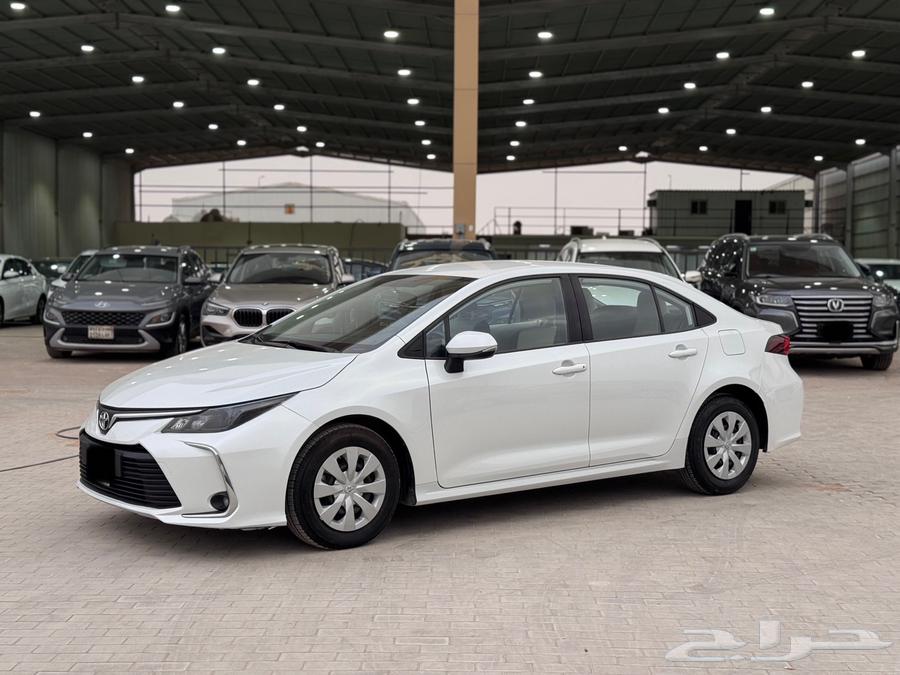 تويوتا كورولا 2023 ابيض ( تم البيع )64227492422018111
