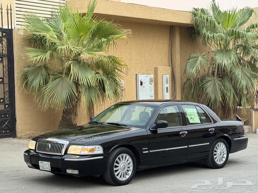 2010 Grand Marquis in agency condition, American, with conditions64206697484803110