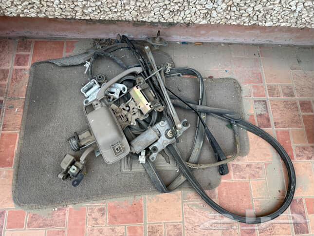 باب شنطة فوق سبير علاق لند64222277421057111