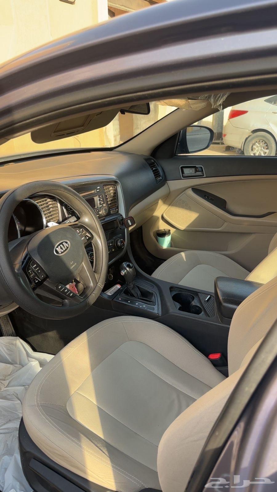 سياره كيا للبيع64226324012419113