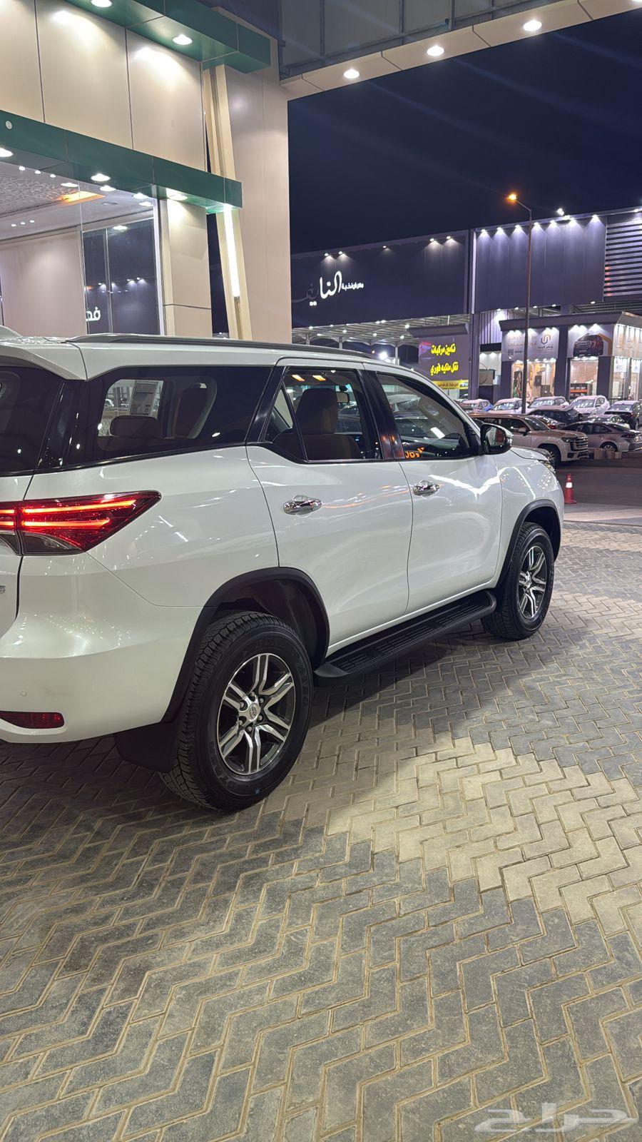 تويوتا فورتشنر الموديل2023 مخزن سعودي بنزين مكينة664218744569729113