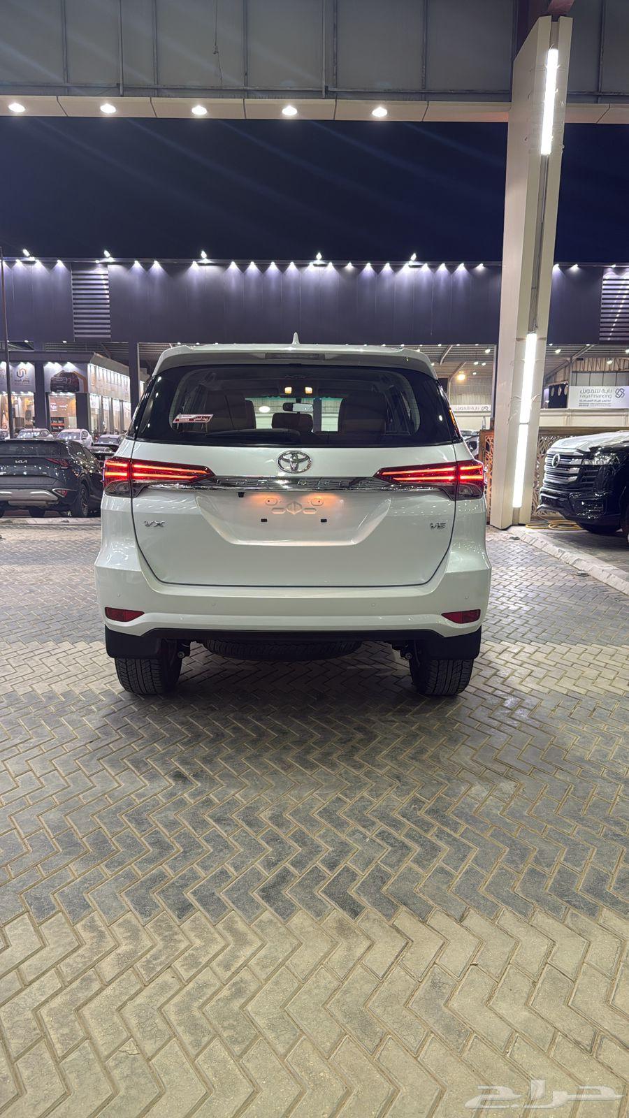 تويوتا فورتشنر الموديل2023 مخزن سعودي بنزين مكينة664218744569729114