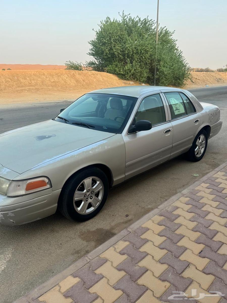 فورد فكتوريا للبيع64227304830849113