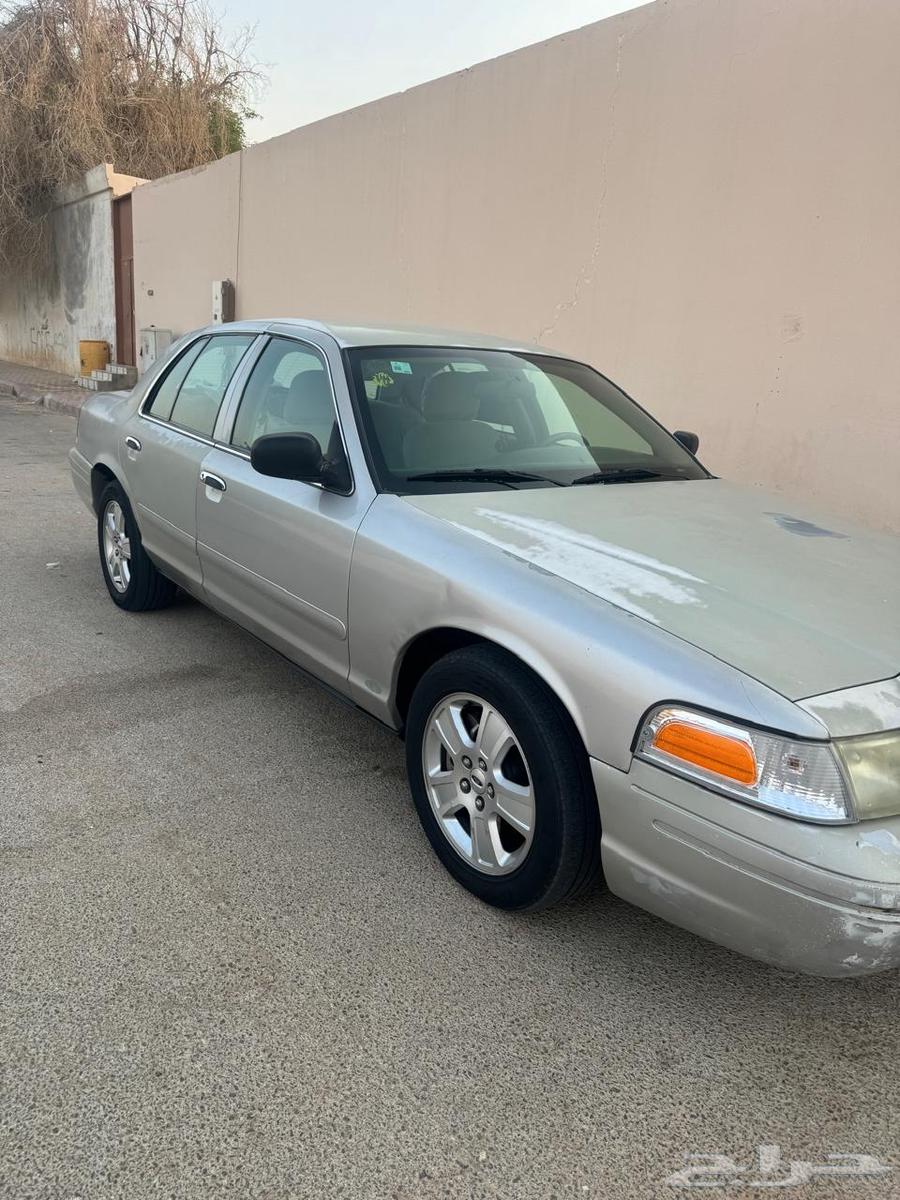 فورد فكتوريا للبيع64227304830849110