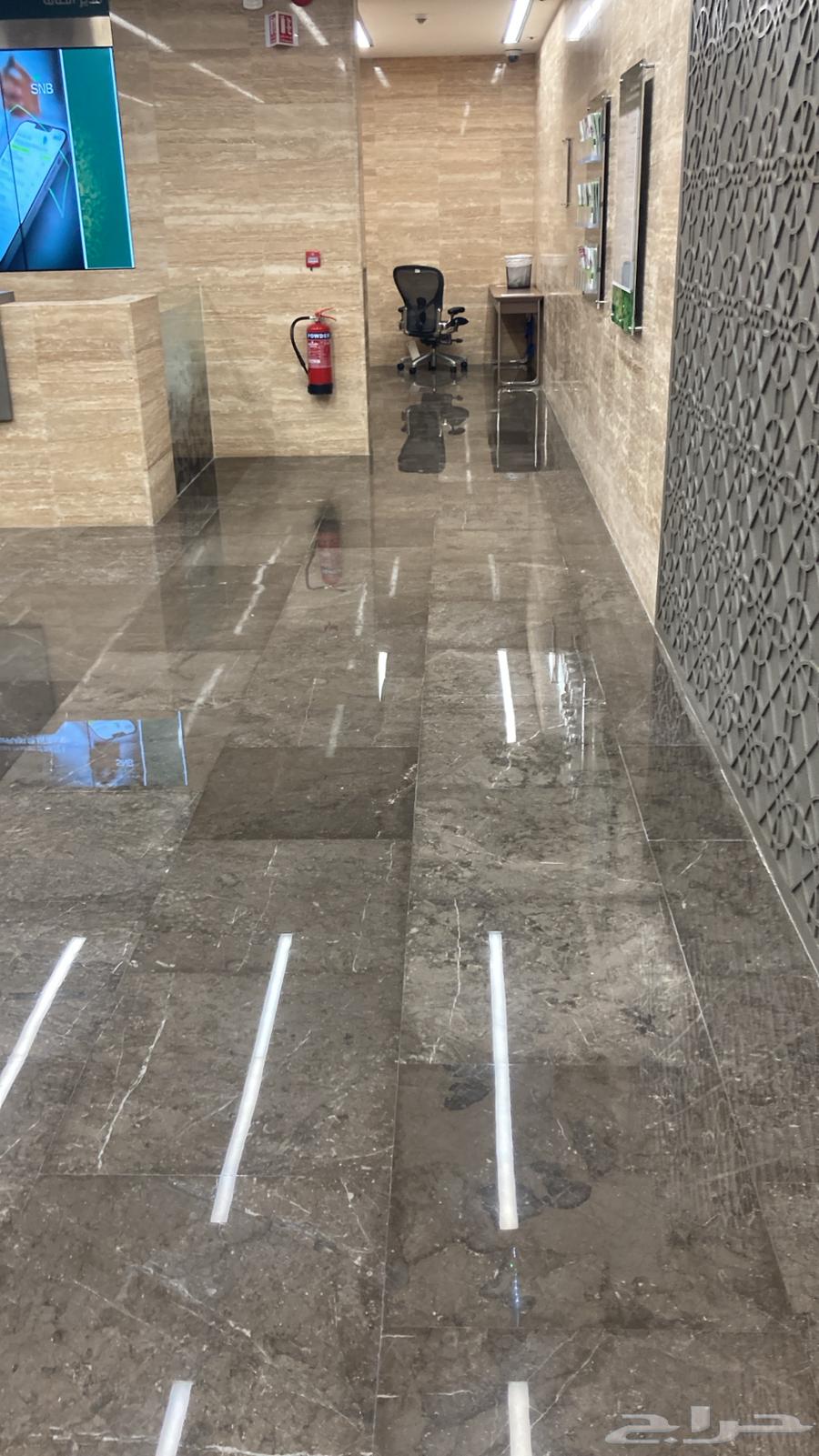 Marble polishing and crystallization63614705444355112