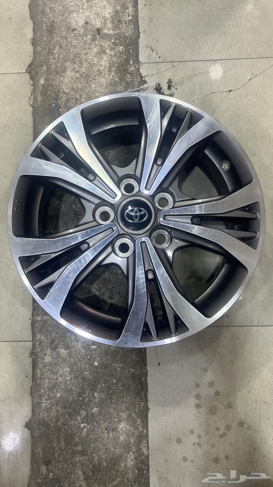 جنوط هايلوكس اصلي وكالة مقاس 1664240192245379113