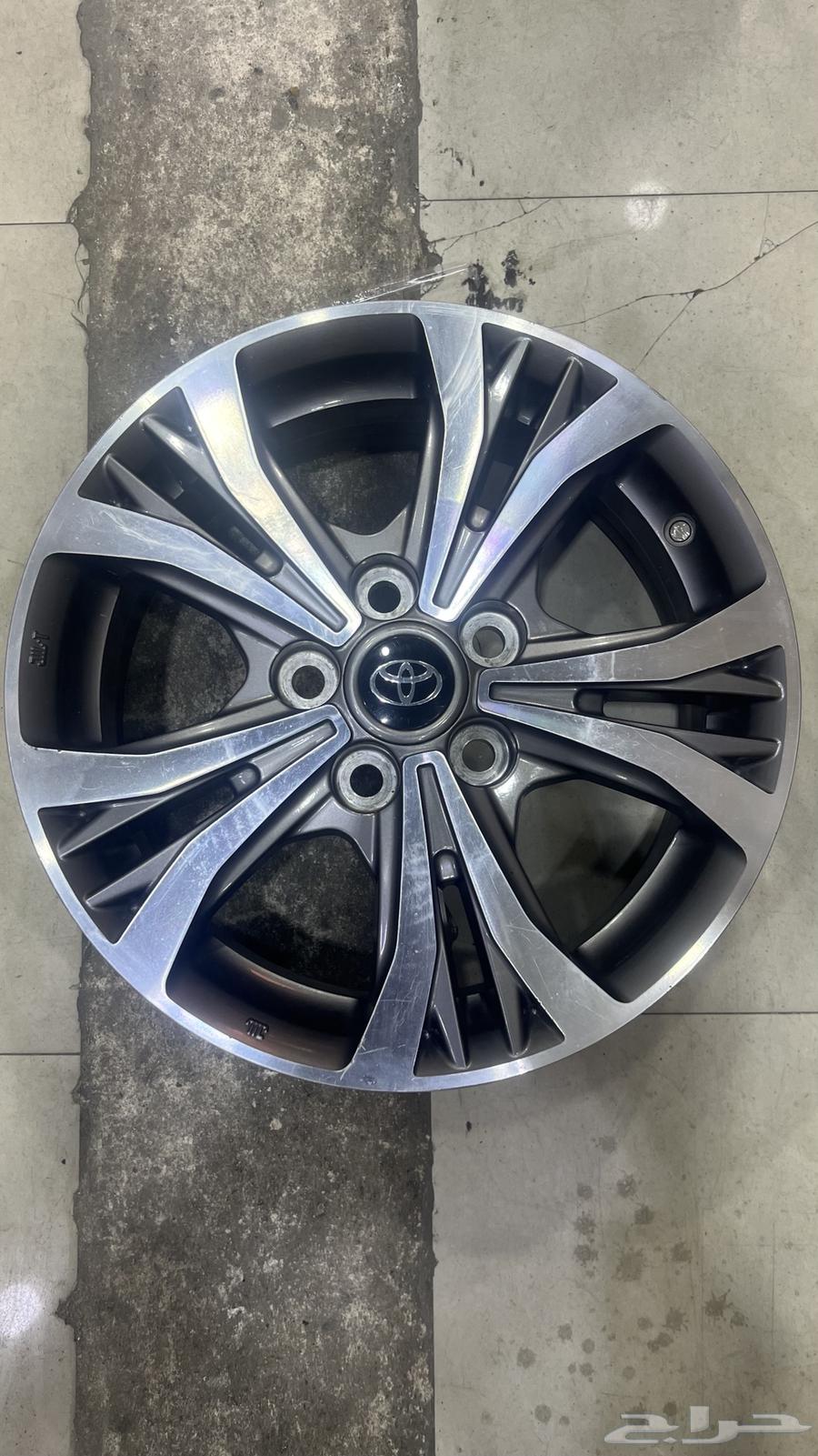 جنوط هايلوكس اصلي وكالة مقاس 1664240192245379110