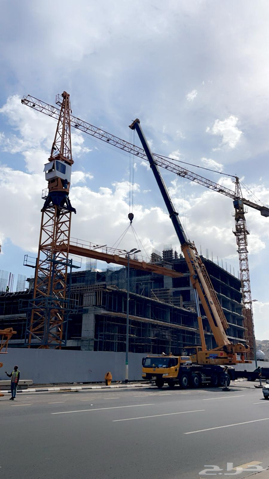 Tower Cranes and External Elevators Rental64230262764419111