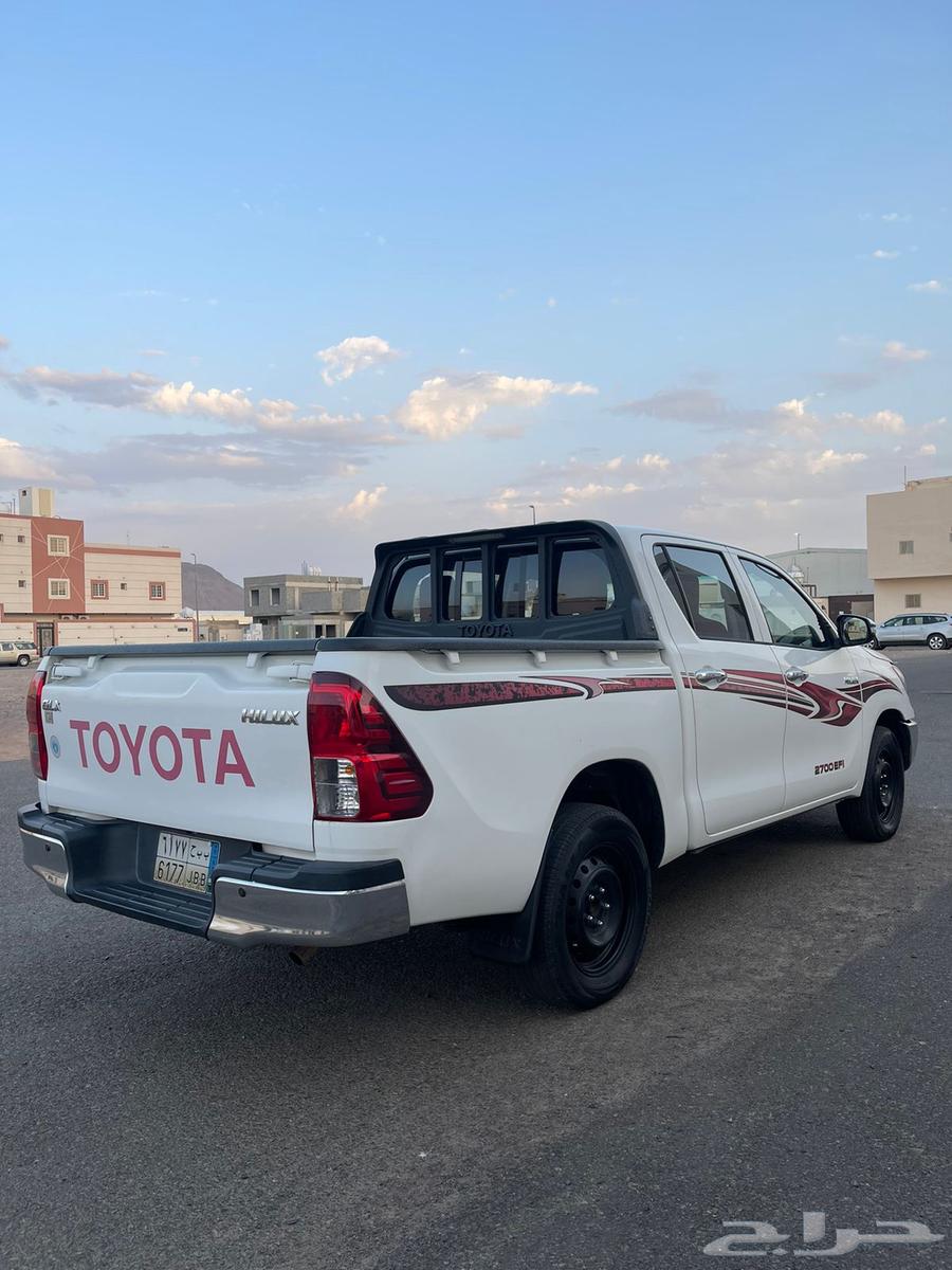 هايلوكس 201664245417145474113