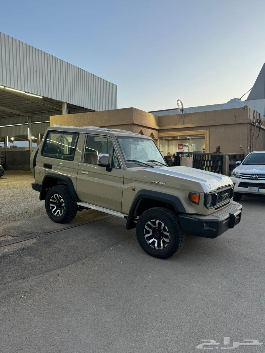 تويوتا ربع 2025 ديزل اوتماتيك فل كامل رفرف سعودي جديد64255935017091113