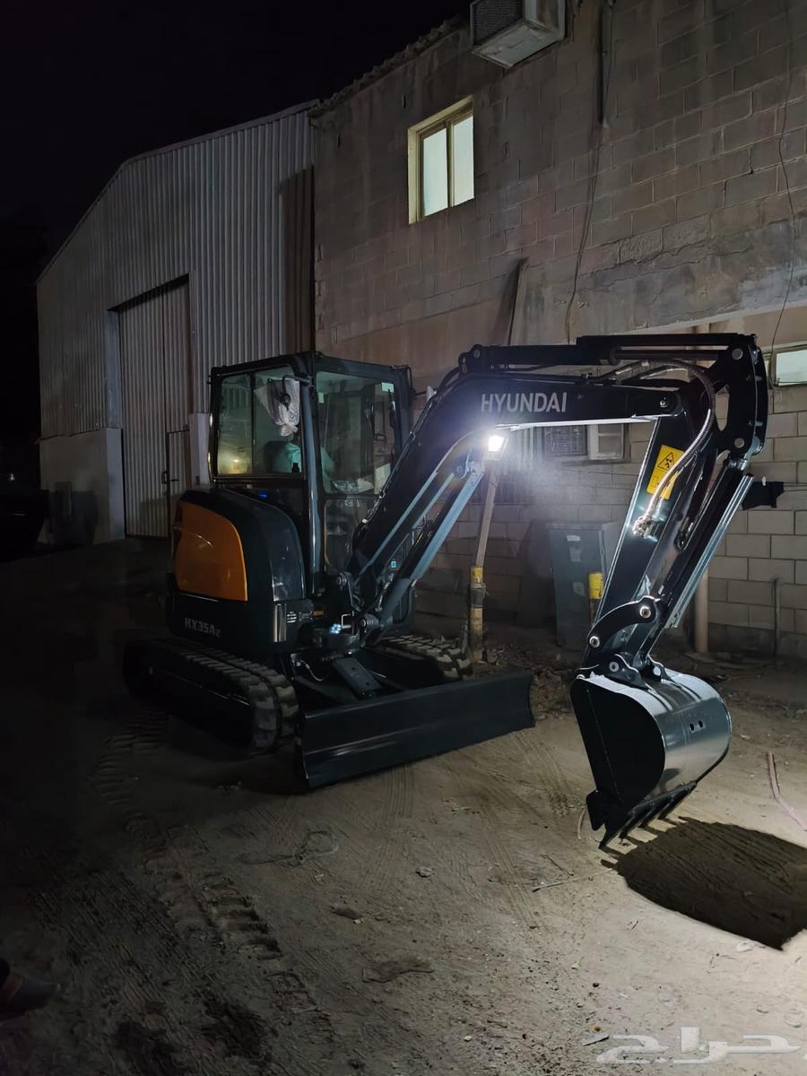 بوكلين صغير 3.5طن64241532490499112