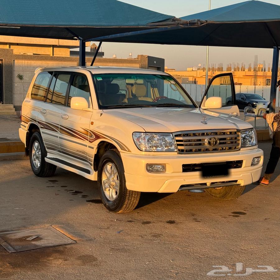 لاندكروزر 2006 عداد قليل ( قير عادي - البازعي )64254870125443110