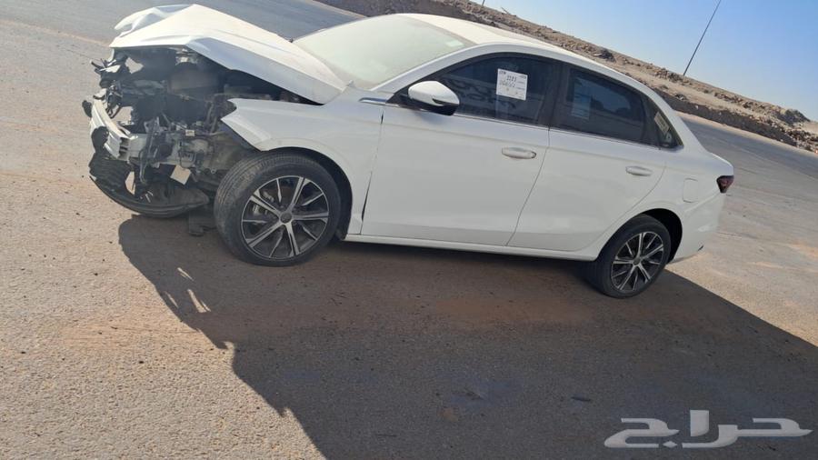 باب جيلي امجراند GS ابيض 202464234917561346111