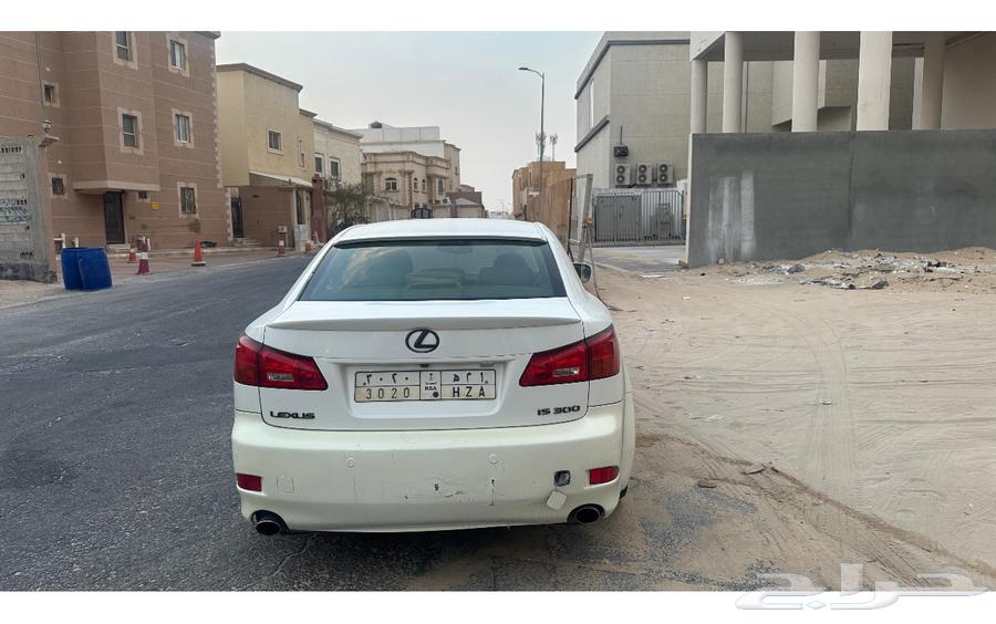 لكزز اي اس 300 موديل 2008 لون ابيض بحالة جيدة في الأحساء64253838958466112